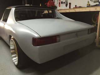 Illustration for article titled Would You Go $9,800 For This Widebody, Subaru-Powered 1972 Porsche 914?